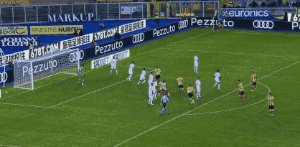 1699716934017028480.gif acm 0.gif